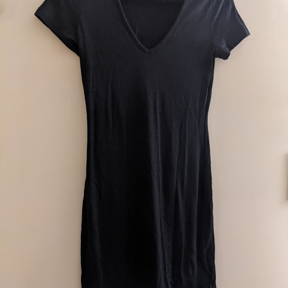 Aritzia Golden by TNA black shirt dress - Picture 3 of 3